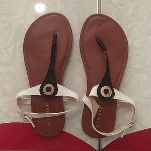 Bamboo girls sandals size 4
